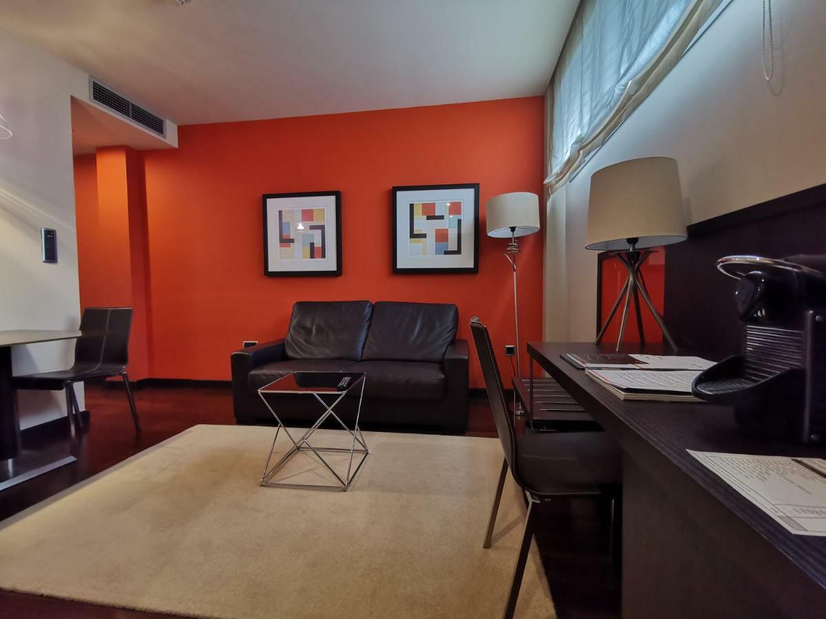 Royal Nayef Otel Vera Dış mekan fotoğraf